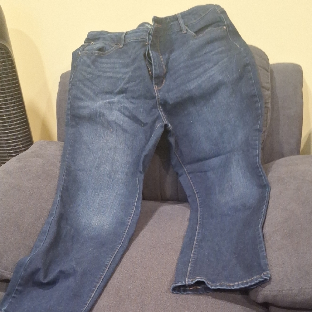 Time and Tru Men's Relaxed Fit Denim Jeans